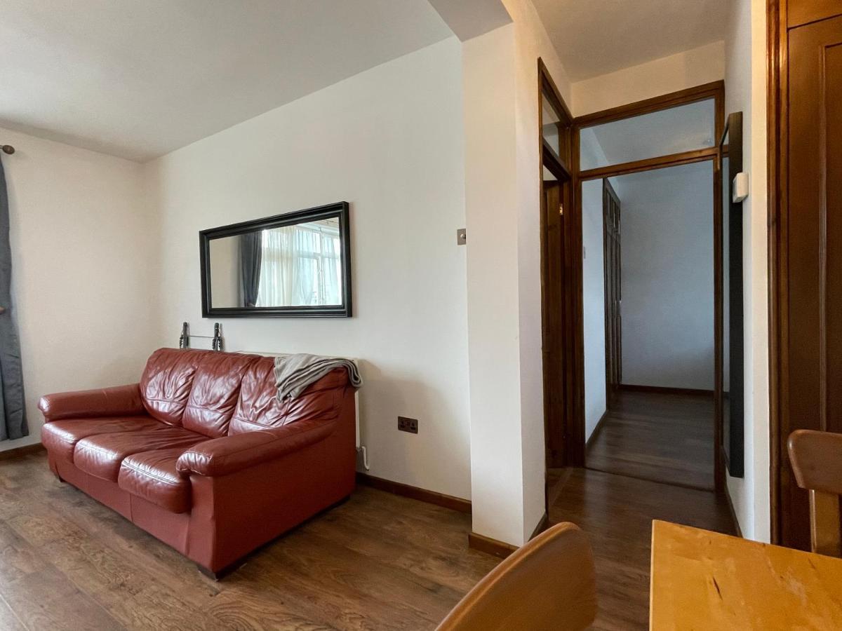 2 Bedrooms 2 Stations Лондон Экстерьер фото