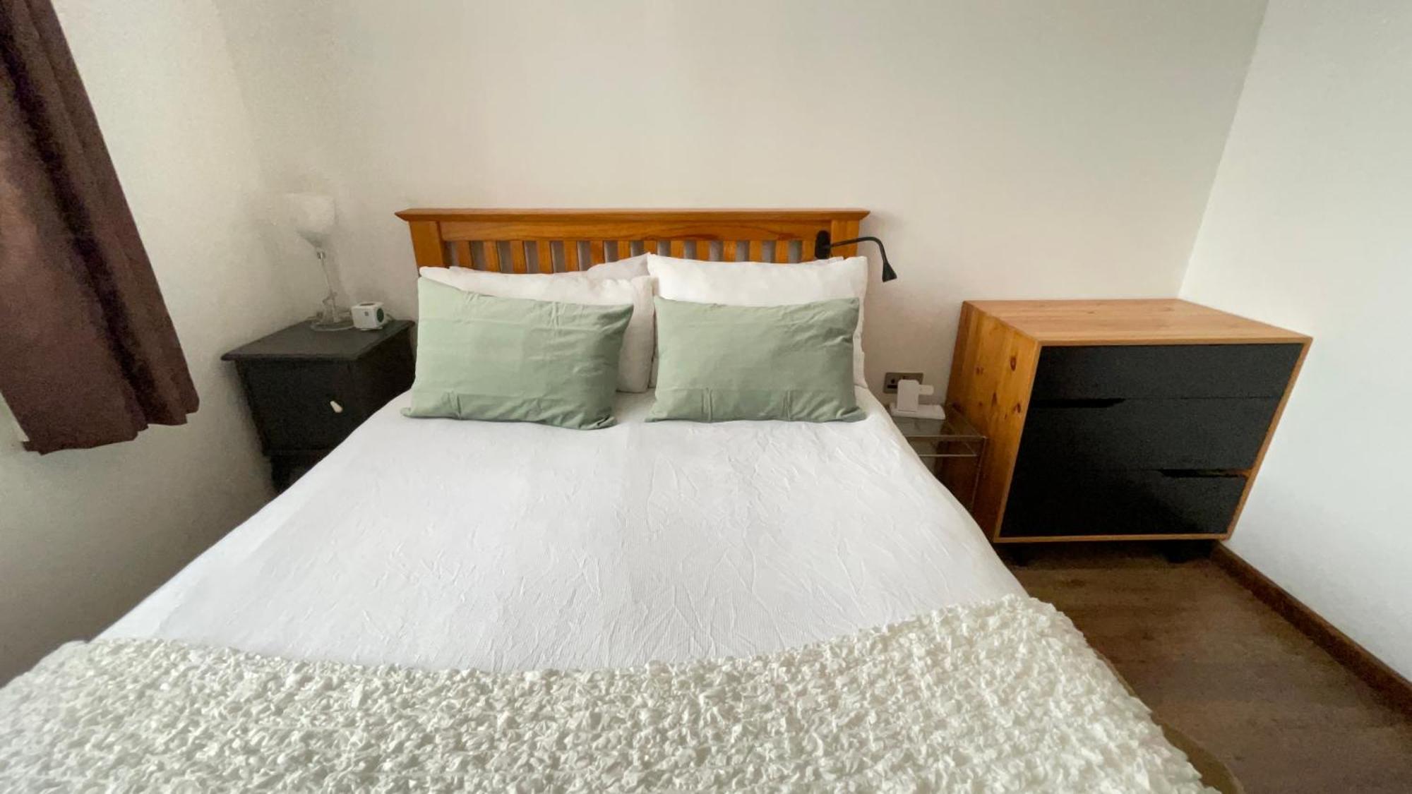 2 Bedrooms 2 Stations Лондон Экстерьер фото