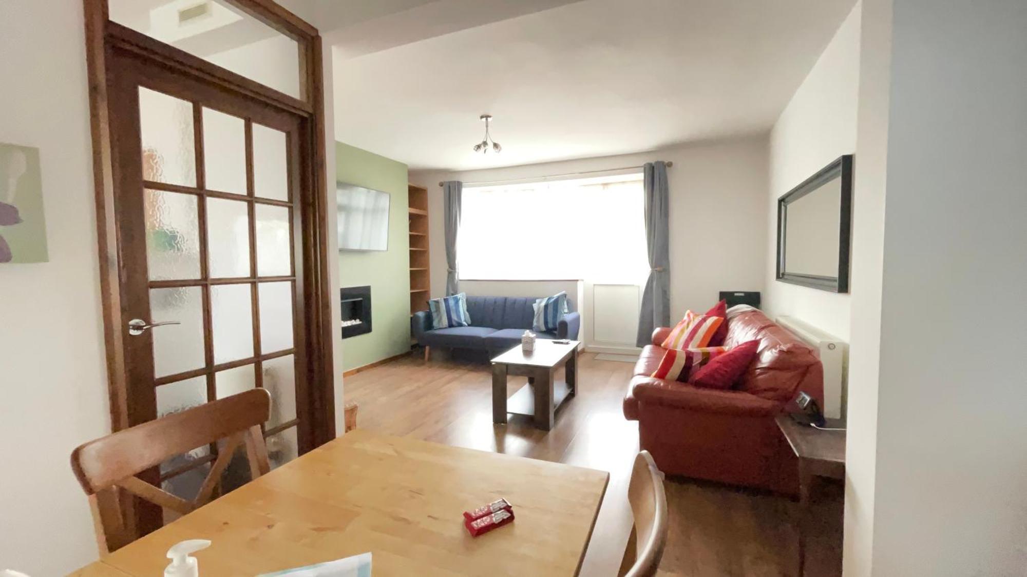 2 Bedrooms 2 Stations Лондон Экстерьер фото