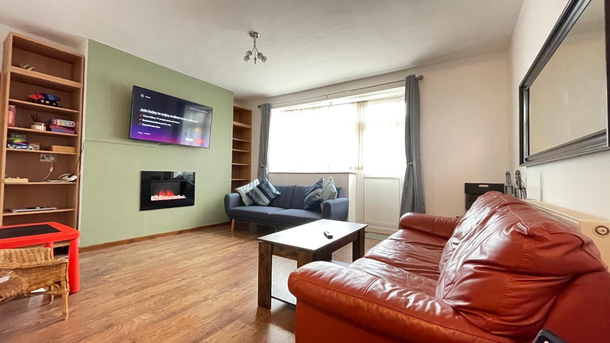 2 Bedrooms 2 Stations Лондон Экстерьер фото