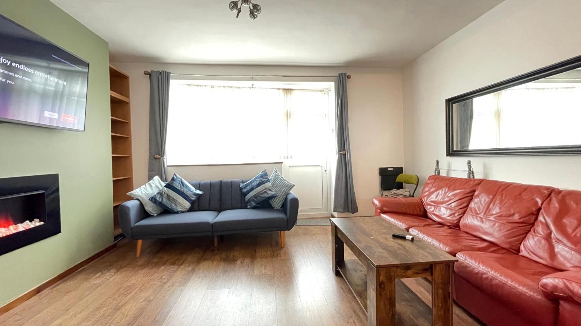 2 Bedrooms 2 Stations Лондон Экстерьер фото