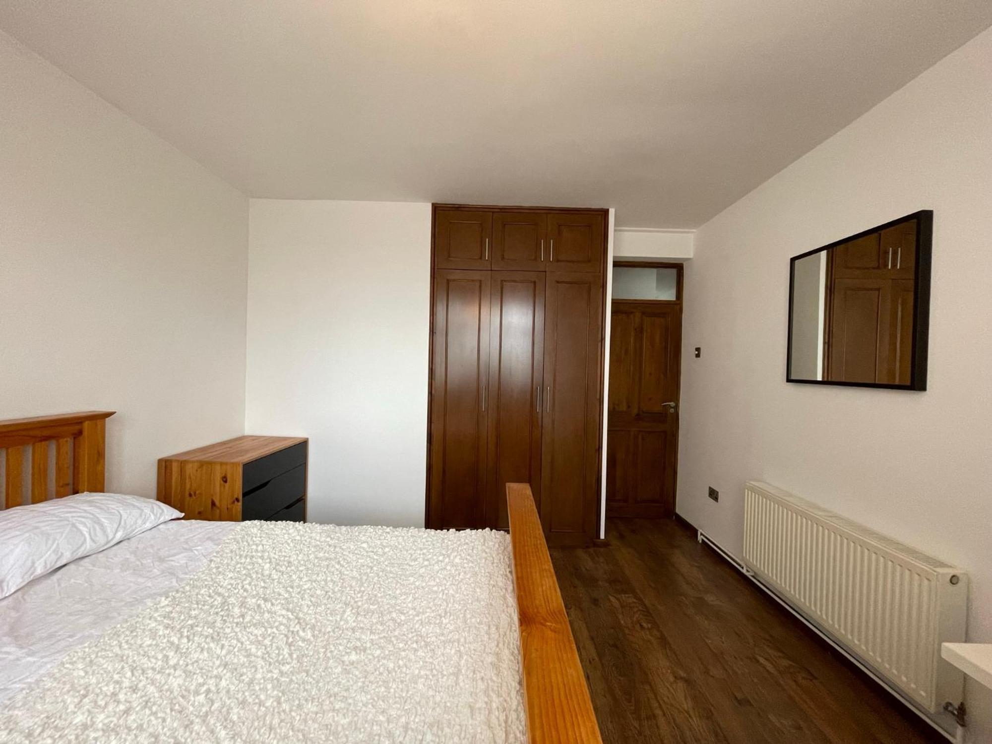 2 Bedrooms 2 Stations Лондон Экстерьер фото